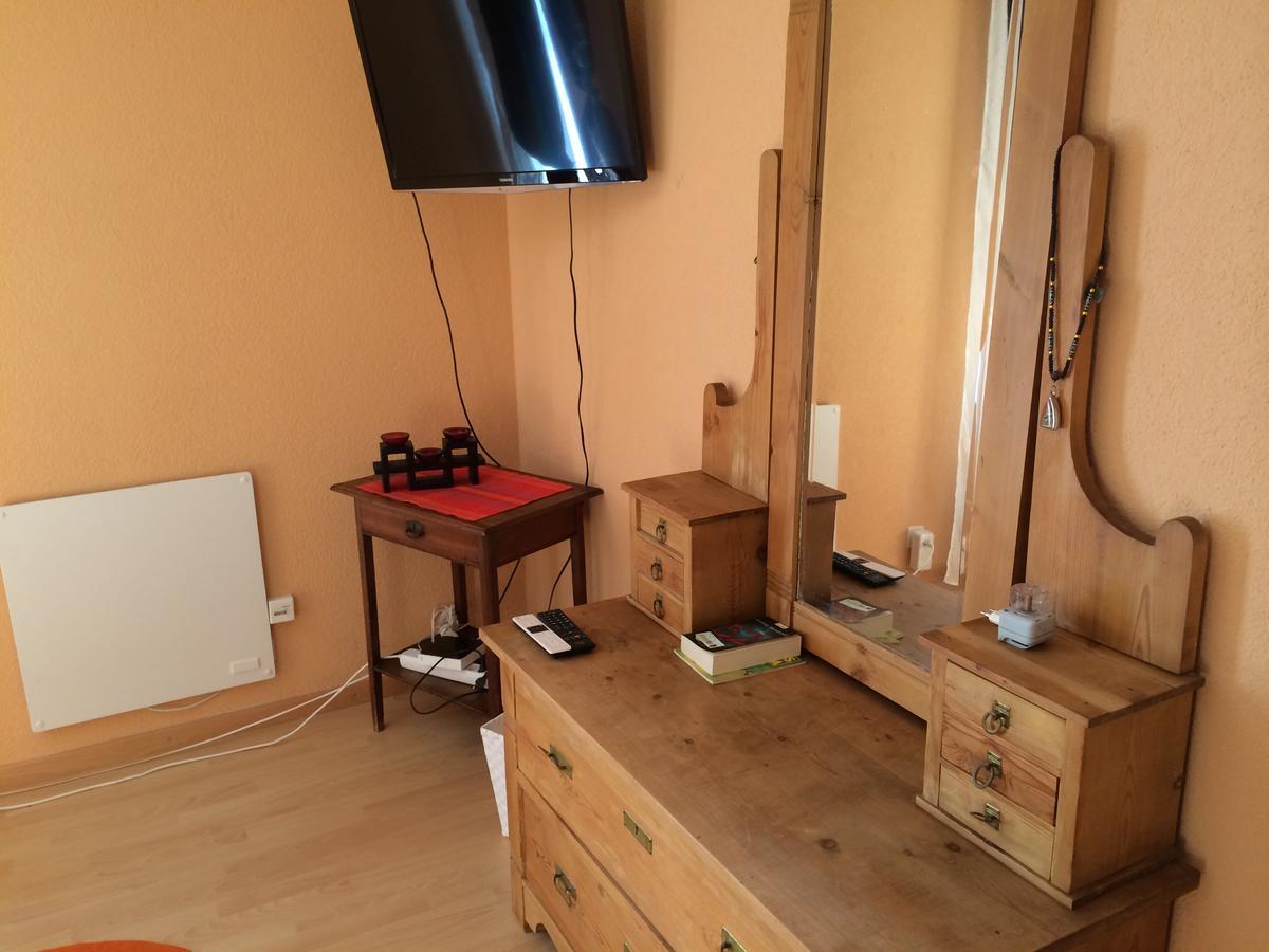 Bnb Parisod Aigle Exterior foto